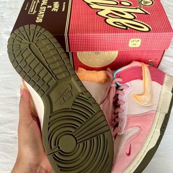 Nike dunk mid Social status strawberry milk - Picture 5 of 10